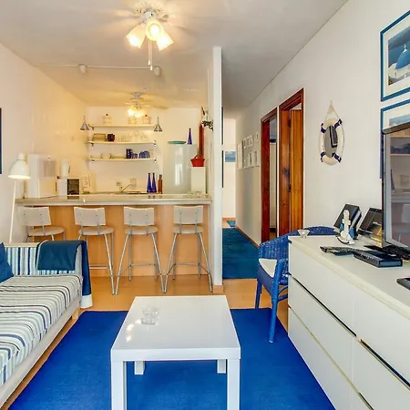 Apartman Apartamento La Marina *
